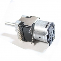 1x RK16812MG099 Potentiometer 1x RK16812MG099 Potentiometer